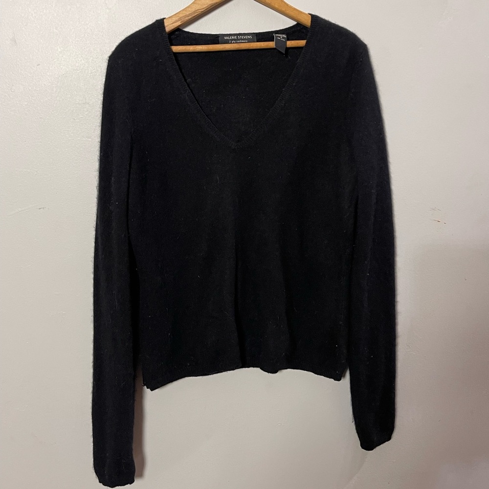 Small Black Valerie Stevens Cashmere V Neck Sweater